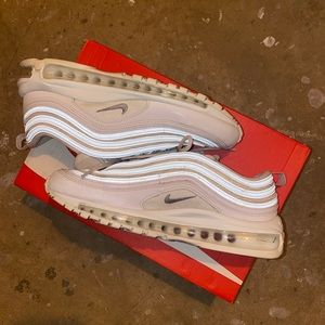 Nike air max 97 size 8.5 slight use still very white no discoloration